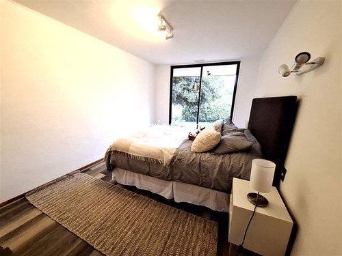 Casa En Venta 4 Dormitorios, Dominicos Antiguo Las Condes