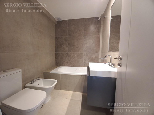 Imagen 13 de 30 de Departamento De Tres Dormitorios En Venta En Pichincha
