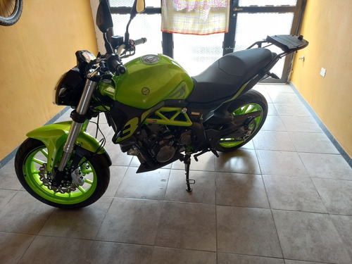 Imagen 4 de 6 de Benelli 302s