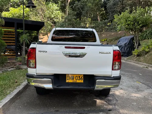 Toyota Hilux 2.4l