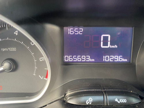 Imagen 8 de 21 de Peugeot 2008 5p Feline 1.6 Manual #gr