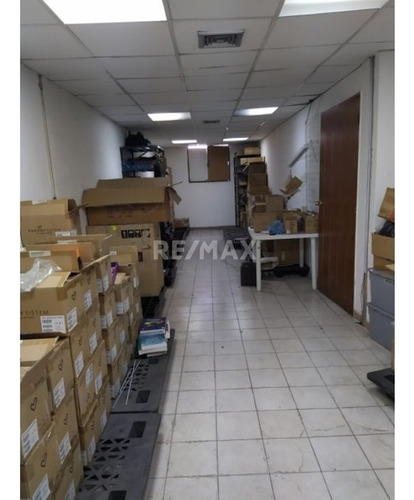 Alquiler Edificio Comercial Los Chaguaramos T300m2 C560m2