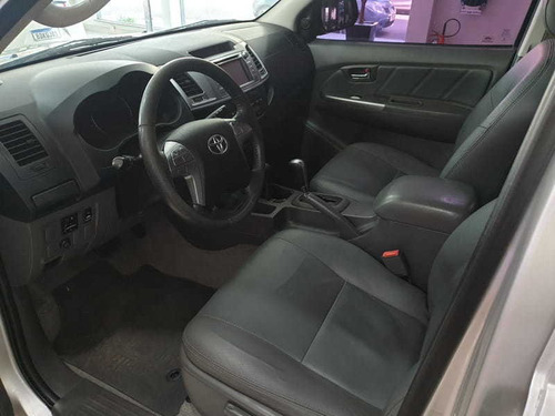 Toyota Hilux 2.7 Srv Cd 4x4 At