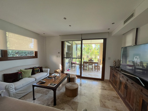 Propiedad En Venta En Barrio Saint Thomas Canning