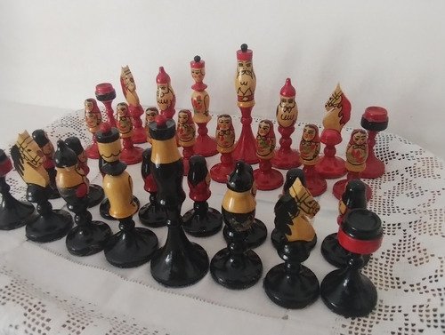 Juego De Ajedrez Ruso Matrioska (Usado)
