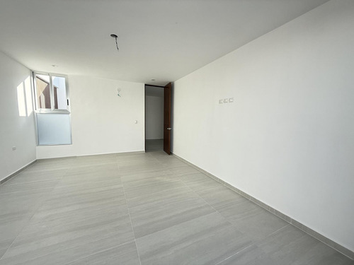 Casa En Venta Merida, En Privada, Con 562 Mt De Construccion