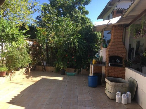 Chácara Com Piscina No Jd. Palmeiras | 4255 Fr