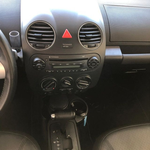 Volkswagen New Beetle 2.0 Mi Automático