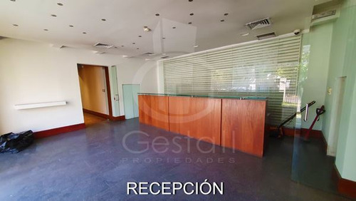 Oficina En Venta En Providencia, 25 Privados-7 Baños-10 Est.
