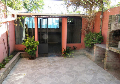 Venta Excelente Casa La Teja Impecable, 3 Dormitorios