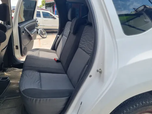 Renault Duster DYNAMIQUE 4X2 2.0 MT