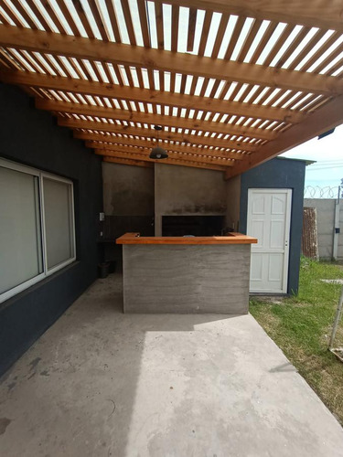 Quinta En Venta - 3 Dormitorios 2 Baños - Villa Astolfi, Pilar