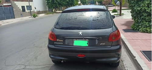 Imagen 3 de 7 de Peugeot 206 2010 1.4 Generation 75cv