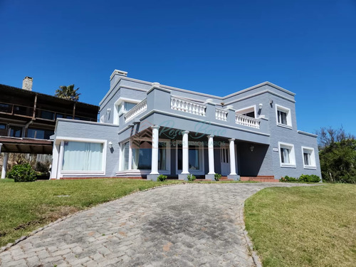 Hermosa Casa En  Punta Ballena,  Vista Al Mar