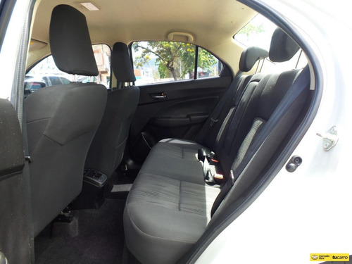 Imagen 16 de 25 de Suzuki Swift Dzire Team