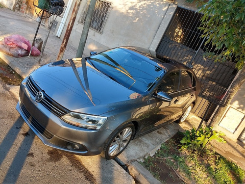 Volkswagen Vento 2.0 Sportline Tsi 200cv Dsg 2011