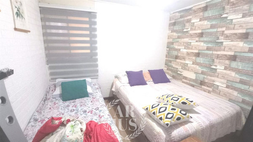 Casa En Venta De 3 Dorm 1 Baño En Estación Central