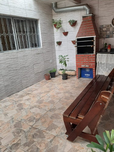 Casa Com 2 Quartos 2 Banheiros Garagem Pra 4 Carros