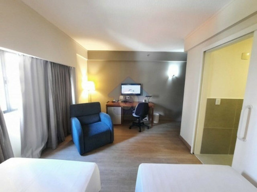 Imagem 5 de 11 de Flat , Proximo Metro ,hospitais , 1kilometro Parque Ibirapuera. - Tw16451