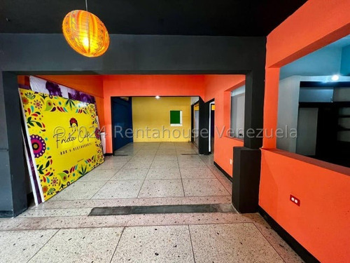 Casa Comercial En Venta A Escasos Metros De La Av. Bolívar De Maracay- 24-24625 Cm
