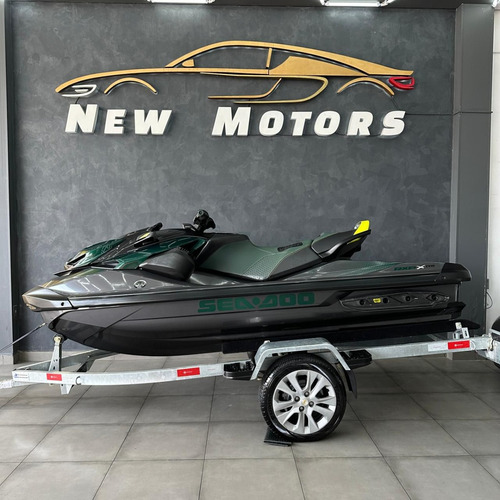 Jet Ski Seadoo Apex 300