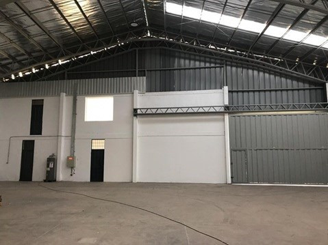 Arriendo Bodega En Macul 1140 M2 Con Oficina De 100m2