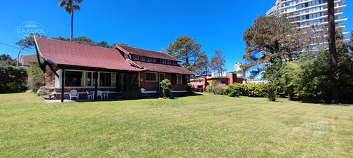 Casa Para 10 Personas A 100m De La Playa , Parada 18 . Punta Del Este.