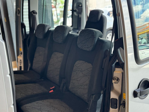 Fiat Doblo 1.8 16v Essence 7l Flex 5p
