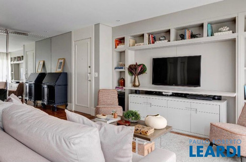 Imagem 2 de 15 de Apartamento - Real Parque - Sp - 644066