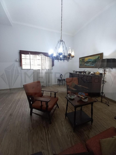 Ph En Venta 6 Ambientes En Pompeya