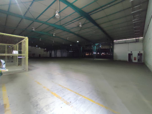 Para Clientes - Alquiler De Galpón En La Zona Industrial Municipal Sur (al)