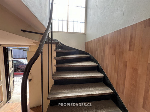 Casa En Venta De 3 Dorm. En Ñuñoa