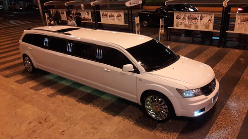 Locação De Limousine - Dodge Journey Em Até 12x