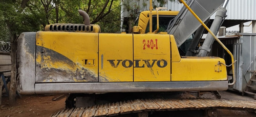 Escavadeira Volvo Ec240 Ar Cond Ano 2010
