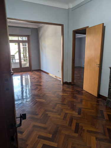 Alquiler Ph 3 Ambientes 80 M² - Uso Comercial, Ideal Centro De Estética, Oficinas O Consultorios. Zona Céntrica De Villa Urquiza