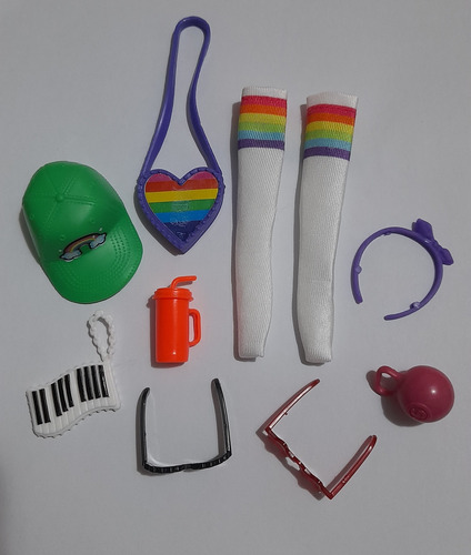 Barbie Accesorios Para Muñeca Barbie 10 Pzas. (Usado)