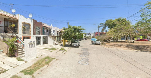 Sk16- Casa En Remate Bancario En C. Cto Playa De Oro, Los Tamarindos, Puerto Vallarta, Jalisco - Oportunidad De Inversion