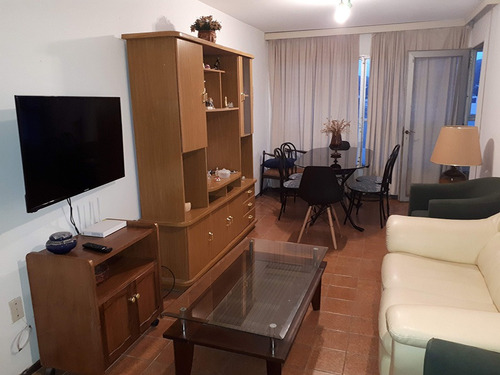 Apartamento Frente Al Mar En El Centro De Piriapolis