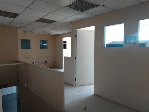 Bodega En Renta De 1200m2 En Total, Mezanine, Patio, Entrada Trailer