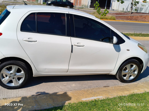 Toyota Yaris 1.5 Hb Premium 5vel Aa Ee Mt