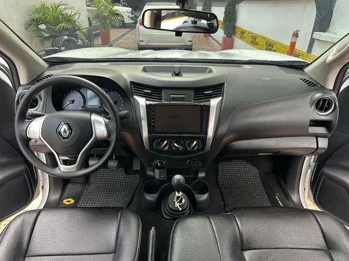 Renault Alaskan Zen Mt 4x4 Diesel Accesorizada Mod 2023