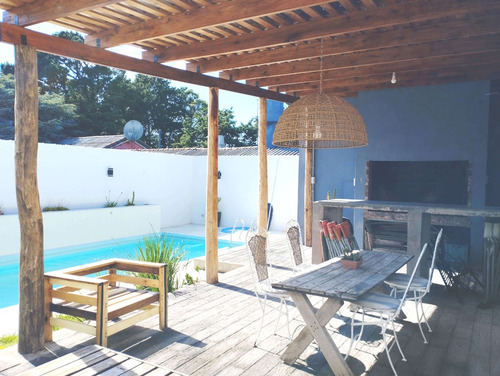 Alquiler Temporal En Playa De Quequen-necochea Duplex  Con Piscina Abril-mayo