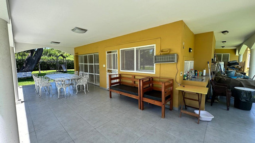 Casa 7 Amb En Venta En La Reja Moreno Casa Quinta