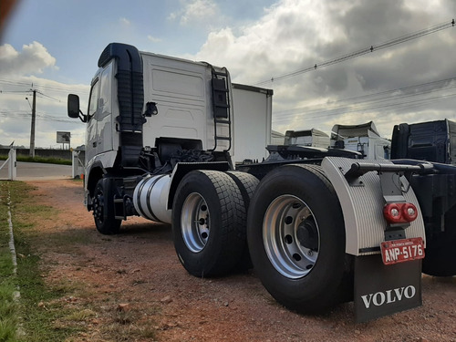 Imagem 4 de 10 de Volvo Fh380 6x2 2006