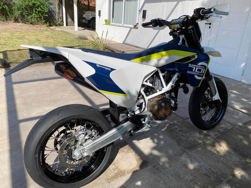 Imagen 4 de 10 de Husqvarna 701