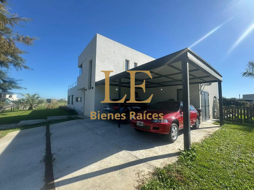 Venta Casa En El Naudir A La Laguna