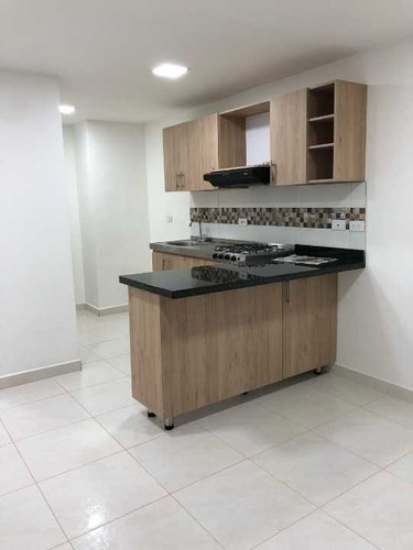 Imagen 2 de 10 de Se Vende Apartamento En Buenos Aires, Medellin