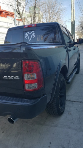 Ram 1500 5.7 V8 Laramie 4x4 2015