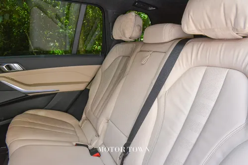 BMW X7 3.0 Xdrive 40i Pure Excelence