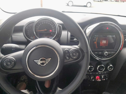 Imagen 4 de 8 de Mini Cooper 2021 1.5 F56 Pepper 136cv